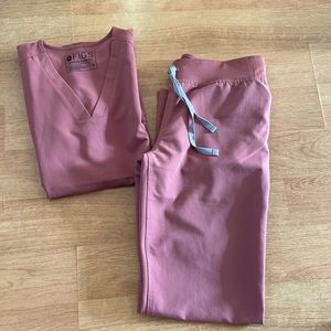 XS Livingston basic scrub pants in mauve